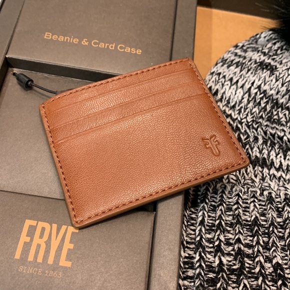 Frye Set 🌟 Beanie and Card Case - Picture 3 of 13